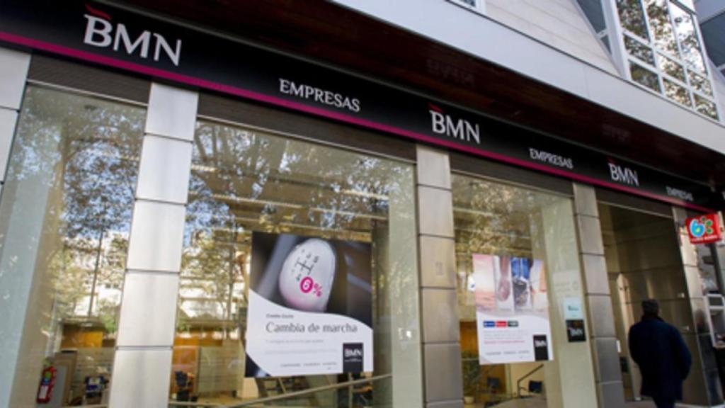 Guindos avanza que se ha presentado alguna oferta por BMN que no ha estado mal
