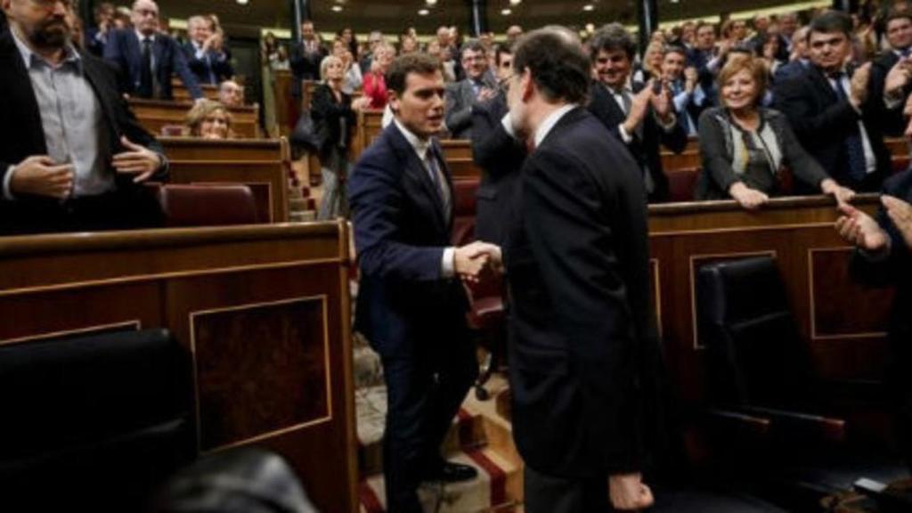 rajoy-rivera-585-210317