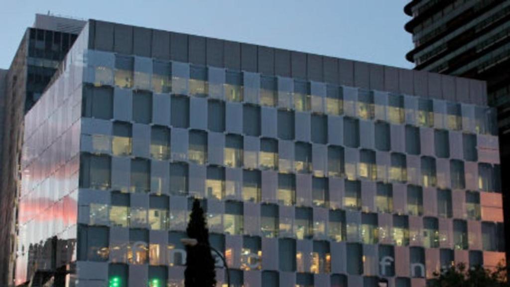 zara-castellana-79-585-060417