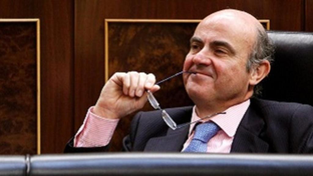 De Guindos dosifica y pregona hasta el extremo la sorpresa del buen PIB de 2017