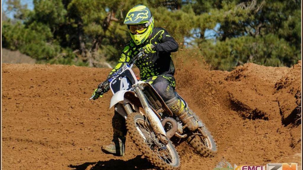 'Teofi' compitiendo en una carrera de motocross
