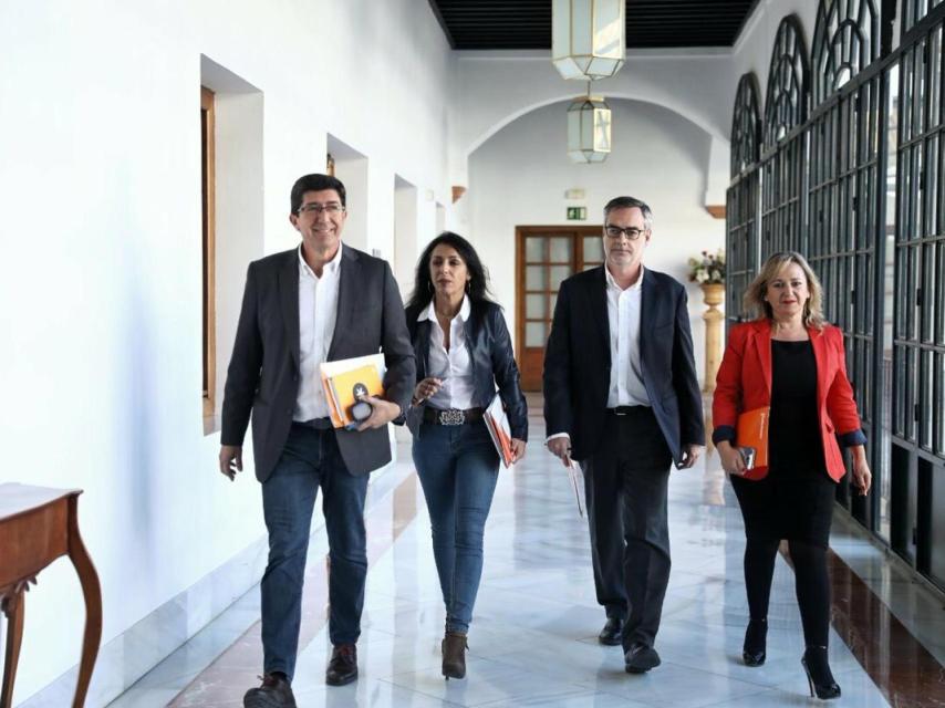 El equipo negociador de Ciudadanos en Andalucía, a la llegada de una reunión.