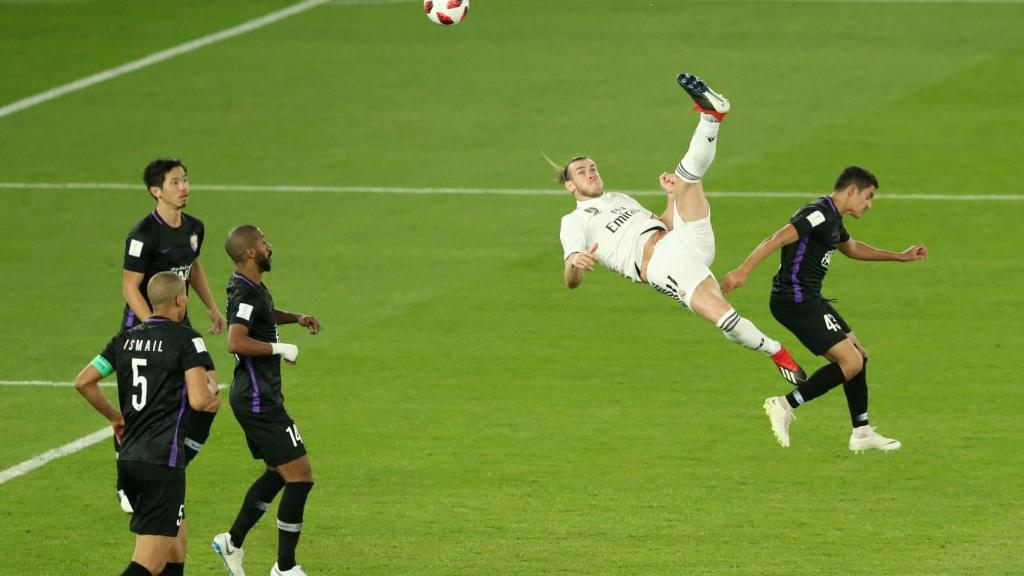 Gareth Bale, a punto de marcar de chilena ante el Al Ain