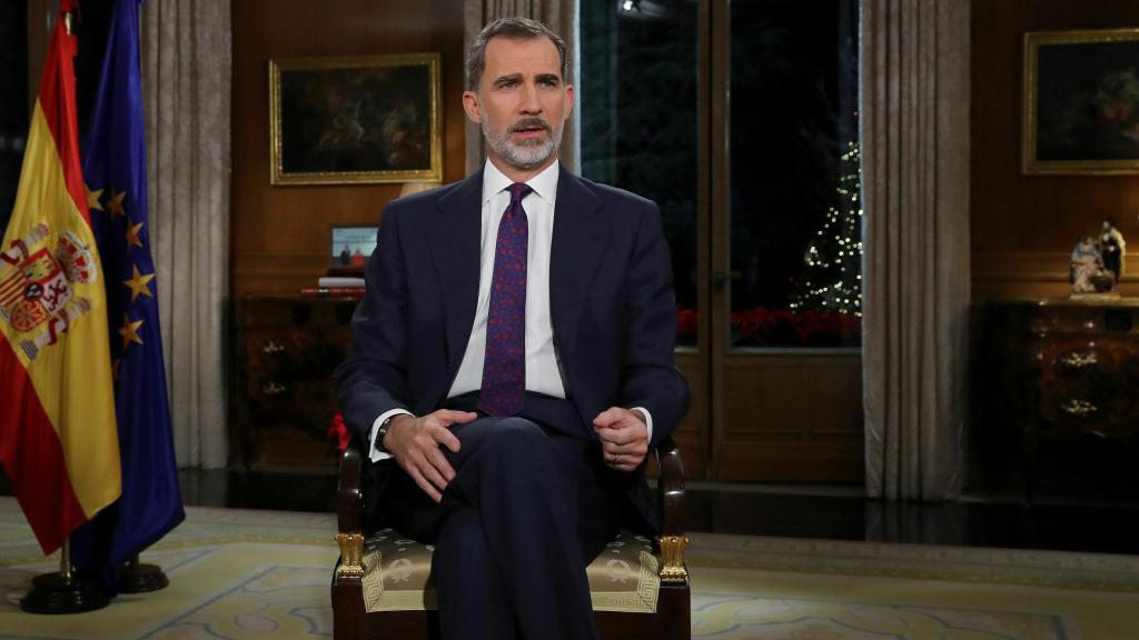 El Rey Felipe VI en su despacho de Zarzuela.