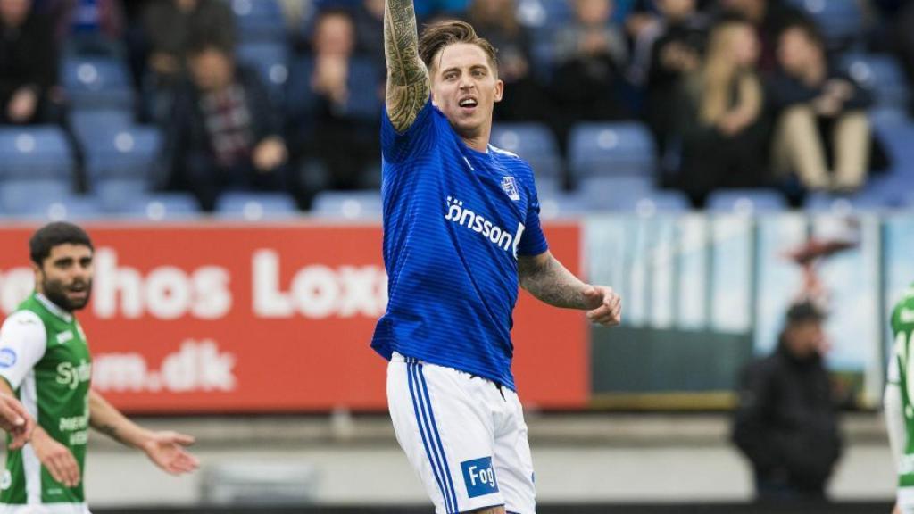 Nicki Bille con el Lyngby. Foto: lyngby-boldklub.dk