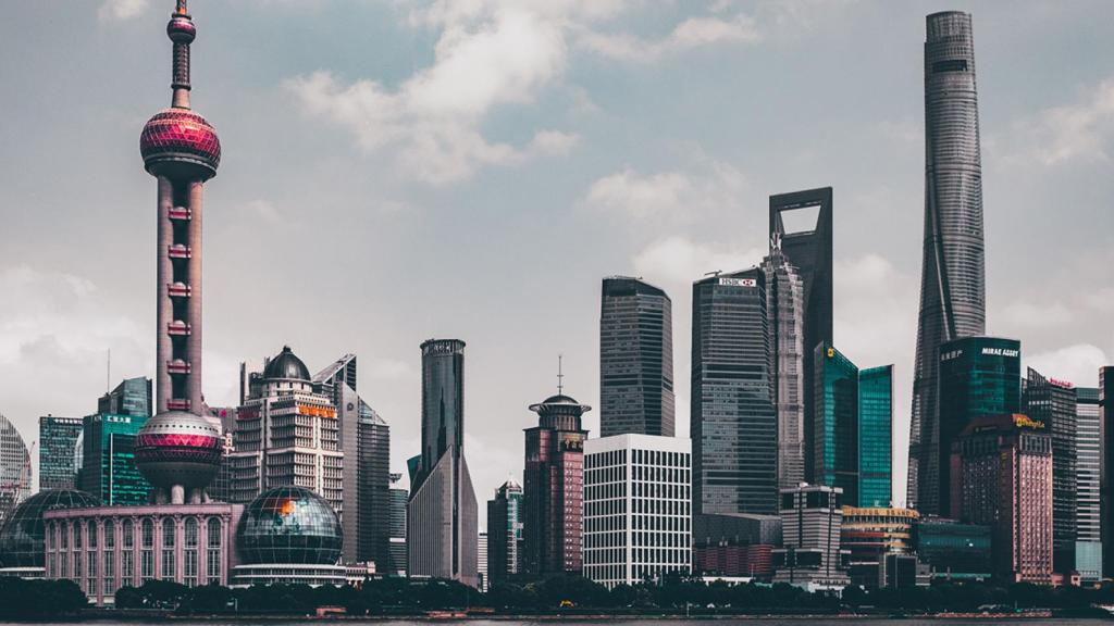 La capacidad solar es la misma que Japón, Alemania y EEUU juntos.