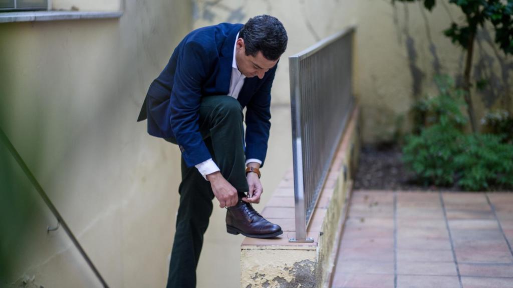 Los pitillos, imprescindibles en el estilo Moreno Bonilla