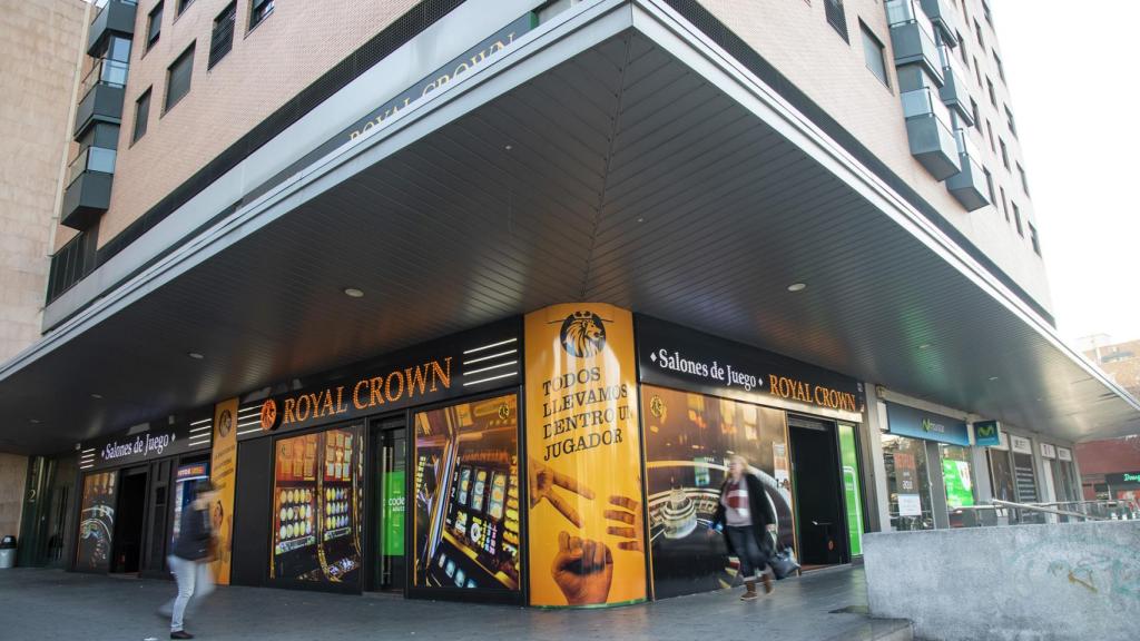 Salones de juego Royal Crown, en calle Alcalá