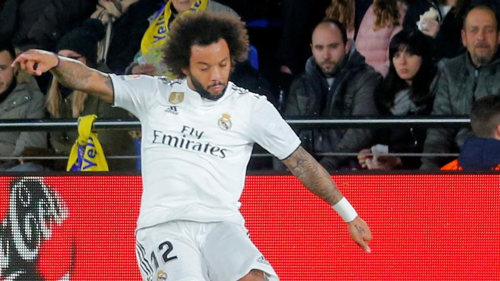 Marcelo centra un balón al área del Villarreal