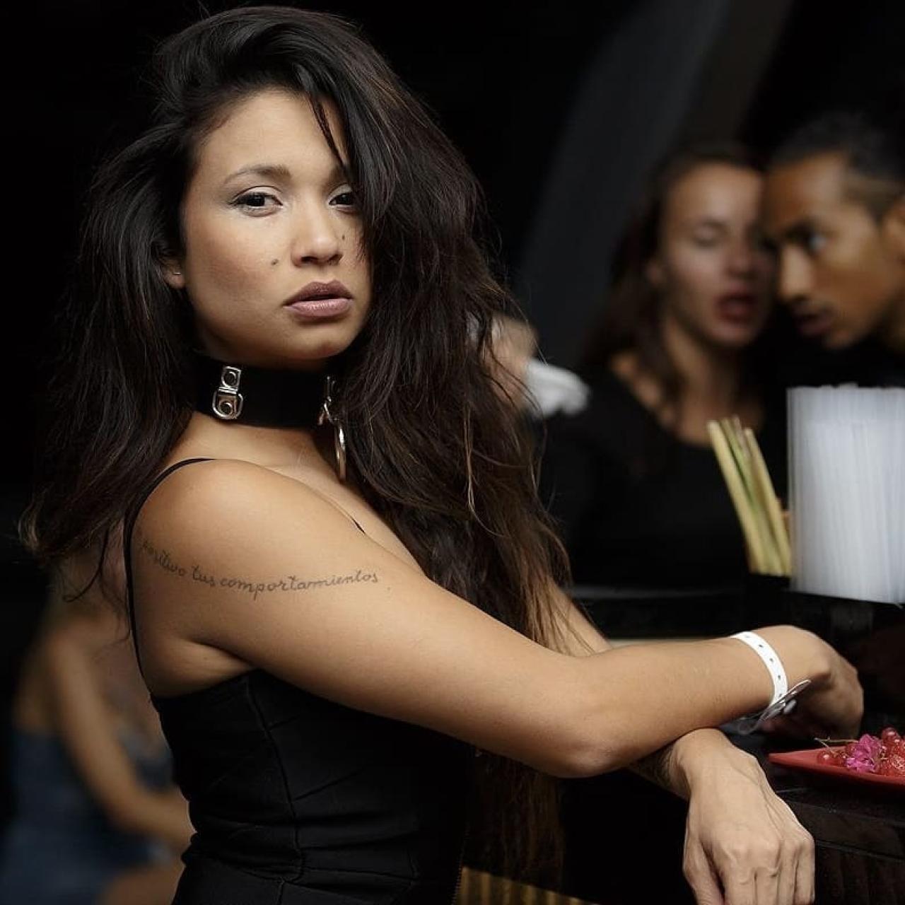 Jade en una sesión de fotografías.