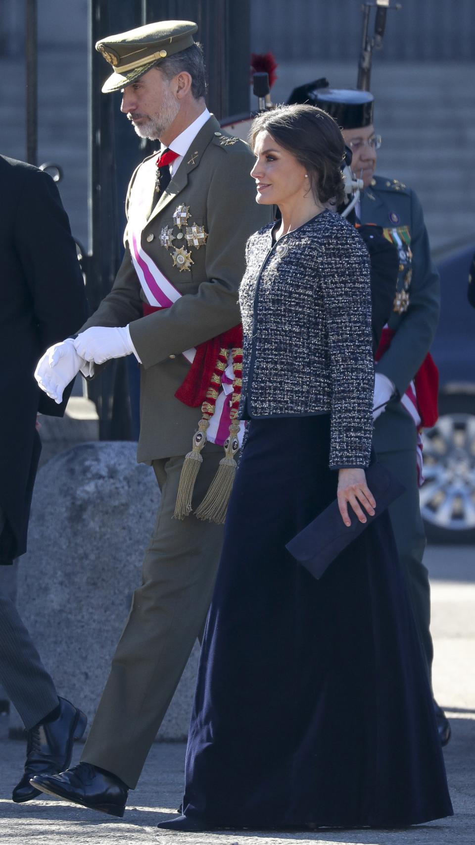 Los reyes accediendo al Palacio Real.