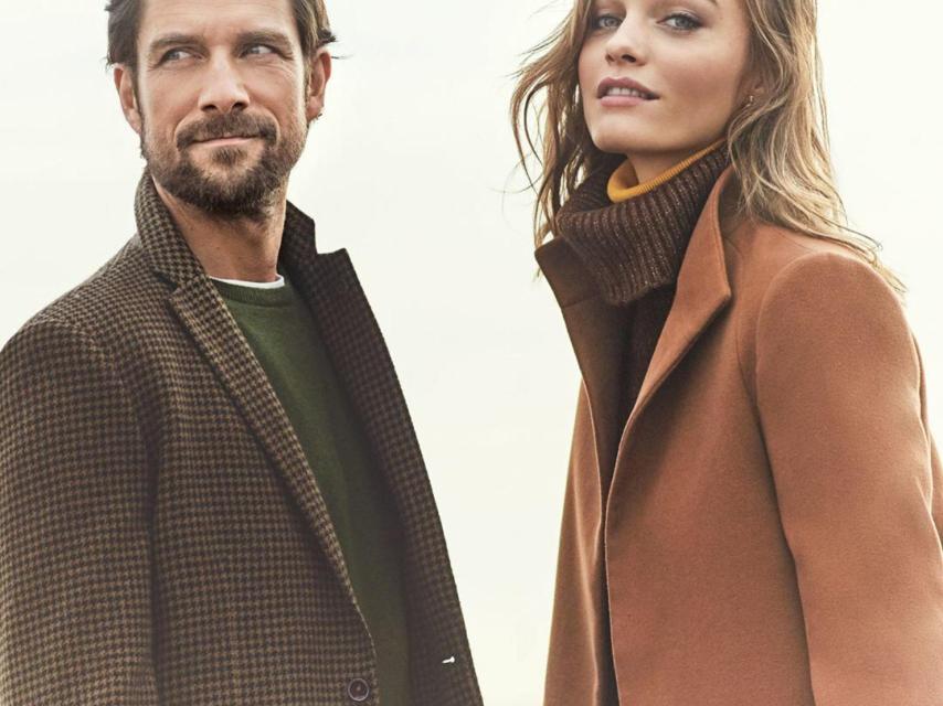 Algunos modelos luciendo prendas de Cortefiel.