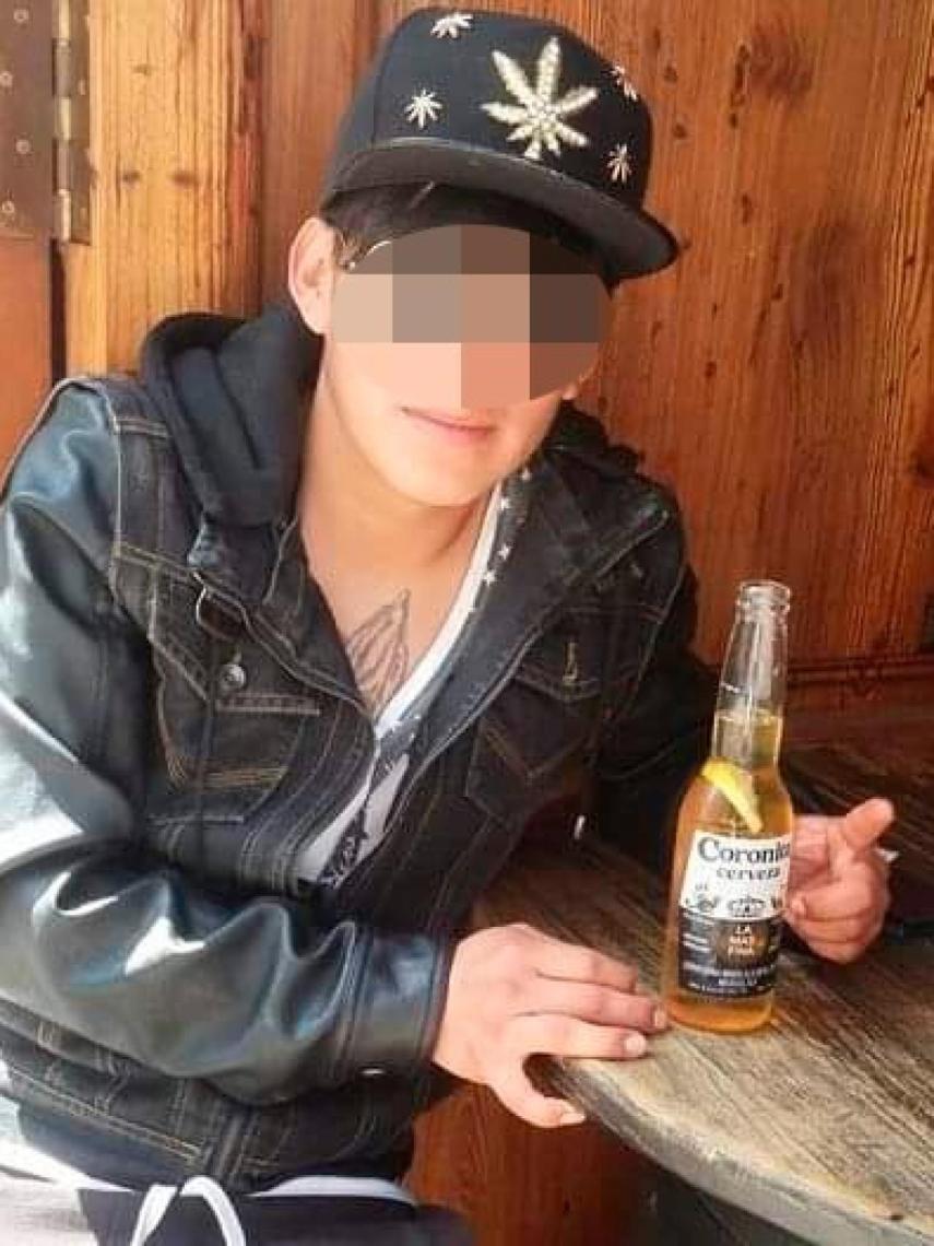 Los presuntos violadores llevaron a la chica a la casa de los padres del menor del grupo, que tiene 19 años.