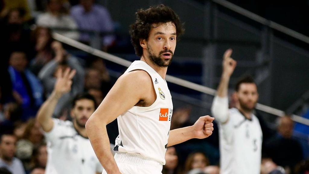 Sergio Llull tras anotar un triple
