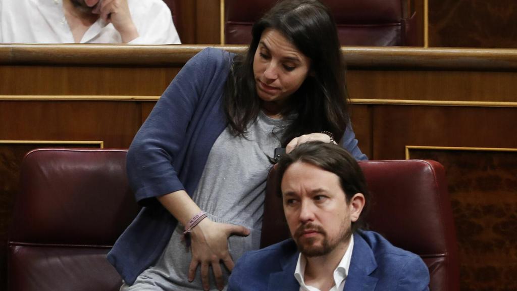 Irene Montero y Pablo Iglesias, en el Congreso.