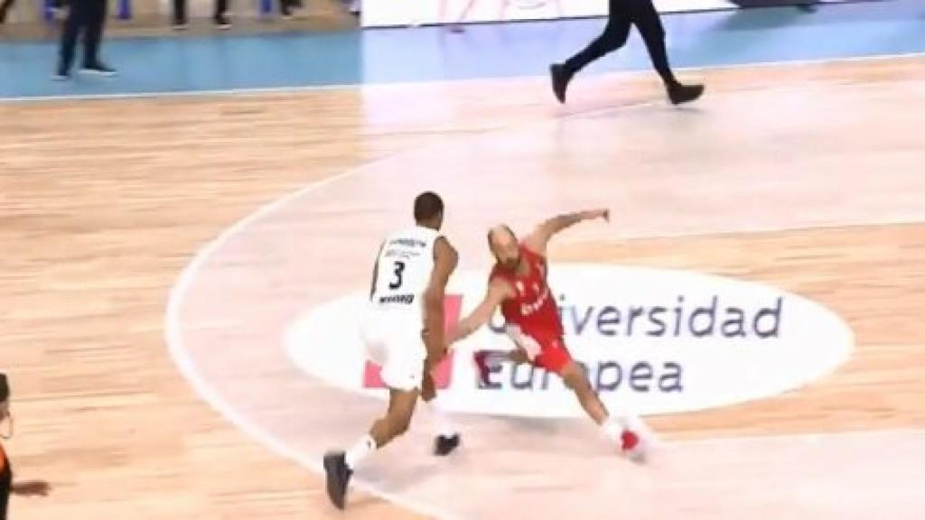 Randolph y Spanoulis. Foto: Twitter (@The_Real_Ion)