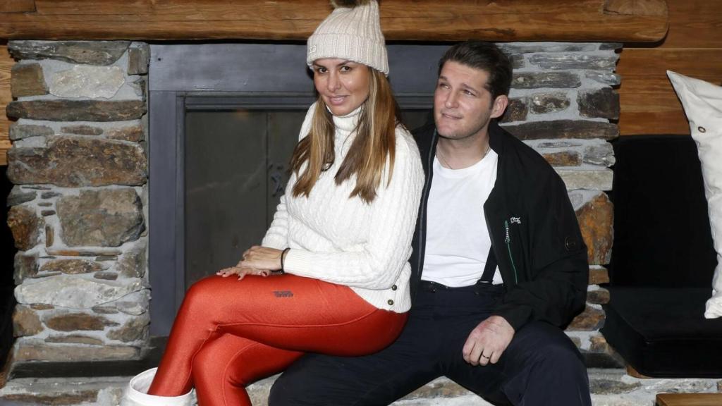 Silvia Casas y Manu Tenorio en Baqueira Beret.