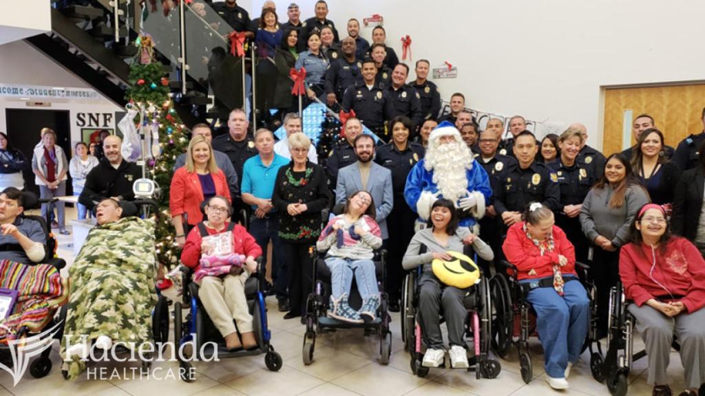 'Blue Santa' en la Hacienda Healthcare