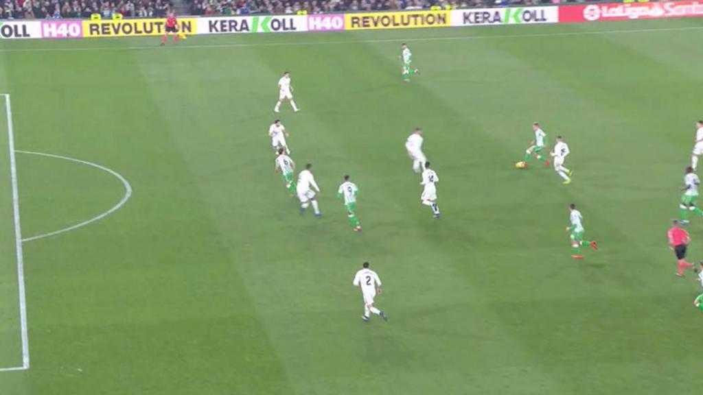 Fuera de juego no pitado a Canales que acaba en gol