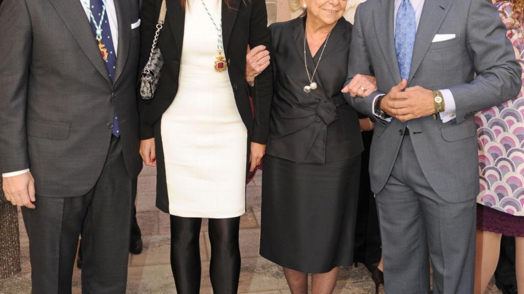 Eduardo Sánchez Pérez (en el extremo izquierdo) en una imagen de archivo junto a Fran Rivera (en el extremo derecho).