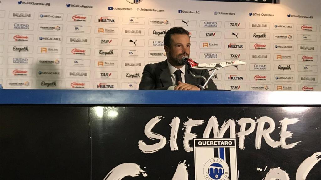 Rafa Puente, entrenador del Querétaro mexicano. Foto: Twitter (@Club_Queretaro)