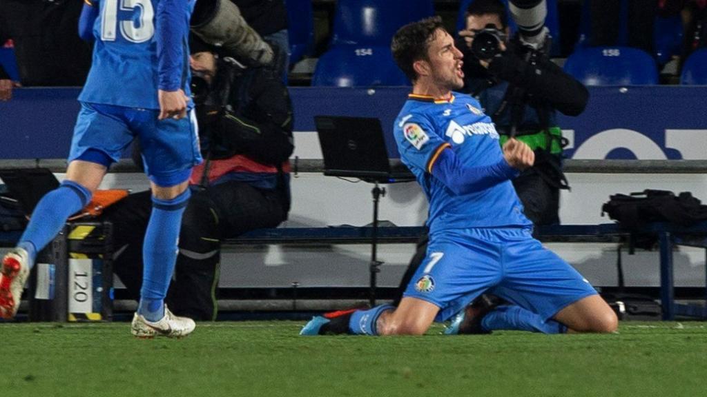 Jaime Mata celebra uno de sus goles ante el Alavés