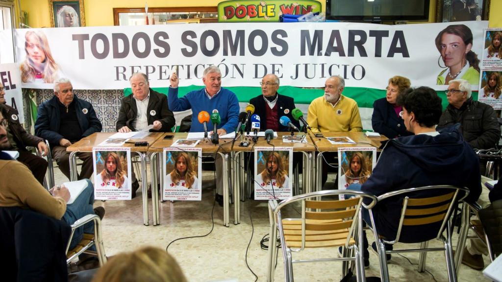 Rueda de prensa de la familia de Marta del Castillo para reclamar la repetición del juicio.