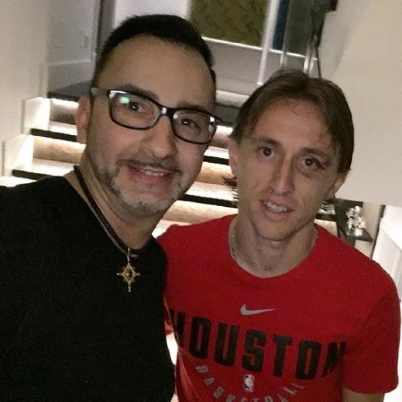El estado del ojo de Luka Modric. Foto Instagram: (@jmiguelsiero)