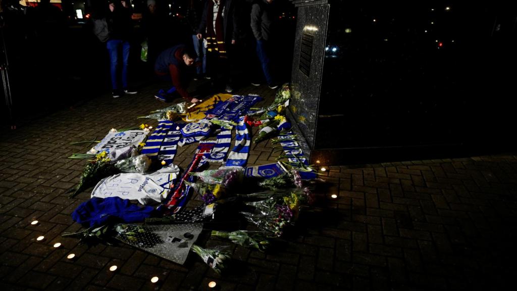 Las fotos más emotivas de los seguidores del Cardiff y del Nantes hacía Emiliano Sala