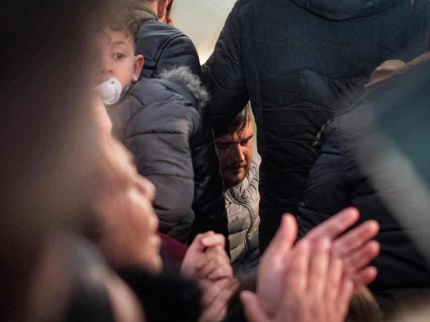 El padre de Julen no puede contener las lágrimas.