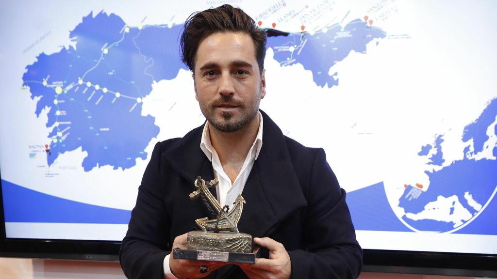 Bustamante recibió el reconocimiento de Fitur.