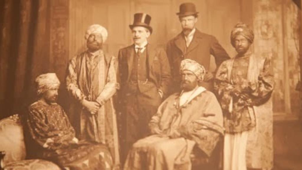 Otra de las imágenes que trascendieron de la comitiva real