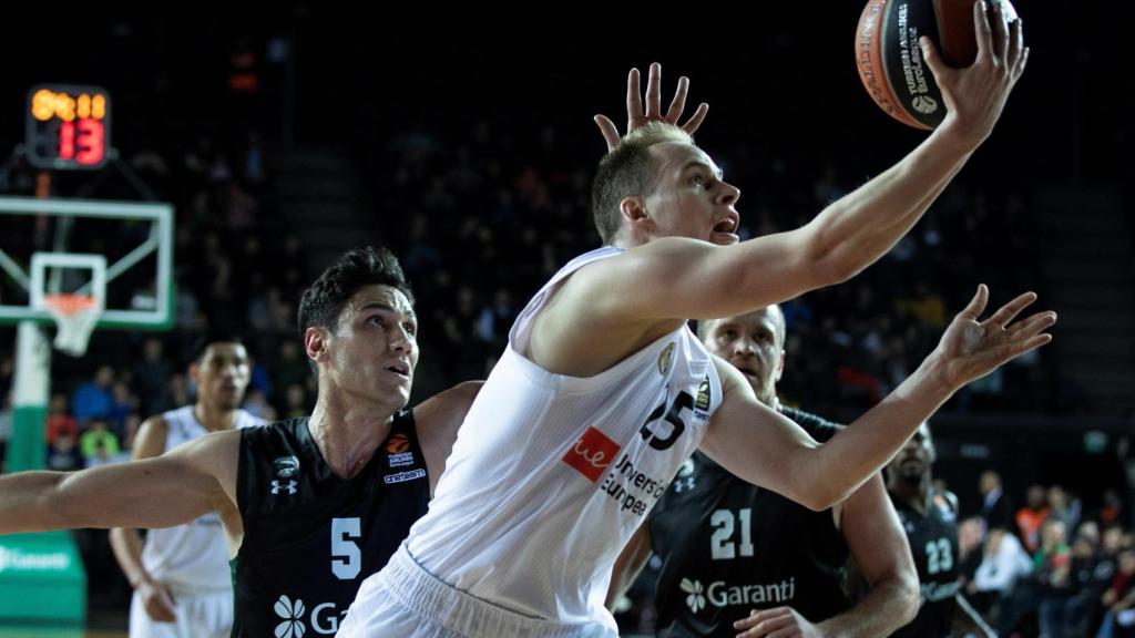 Prepelic logra un dos más uno tras una gran acción