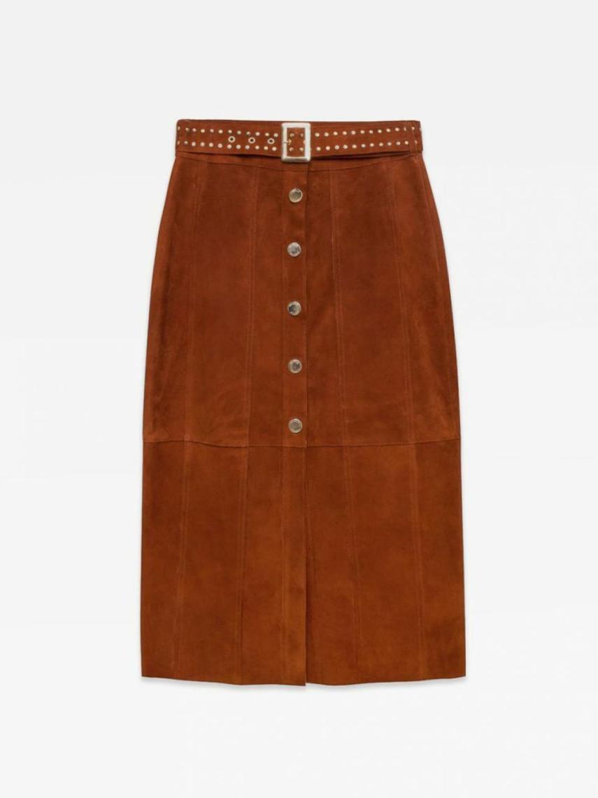 Falda de ante de la firma Uterqüe.