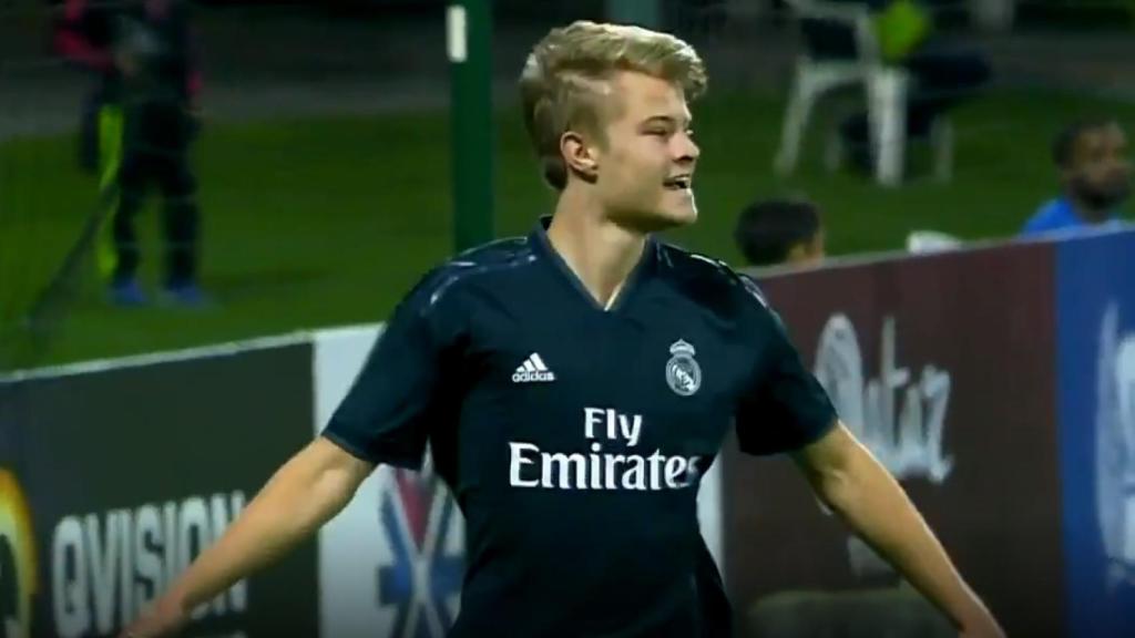 Celebración del gol del Juvenil C