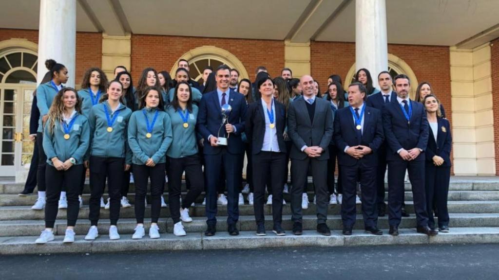 Foto familiar en La Moncloa. Foto: rfef.es