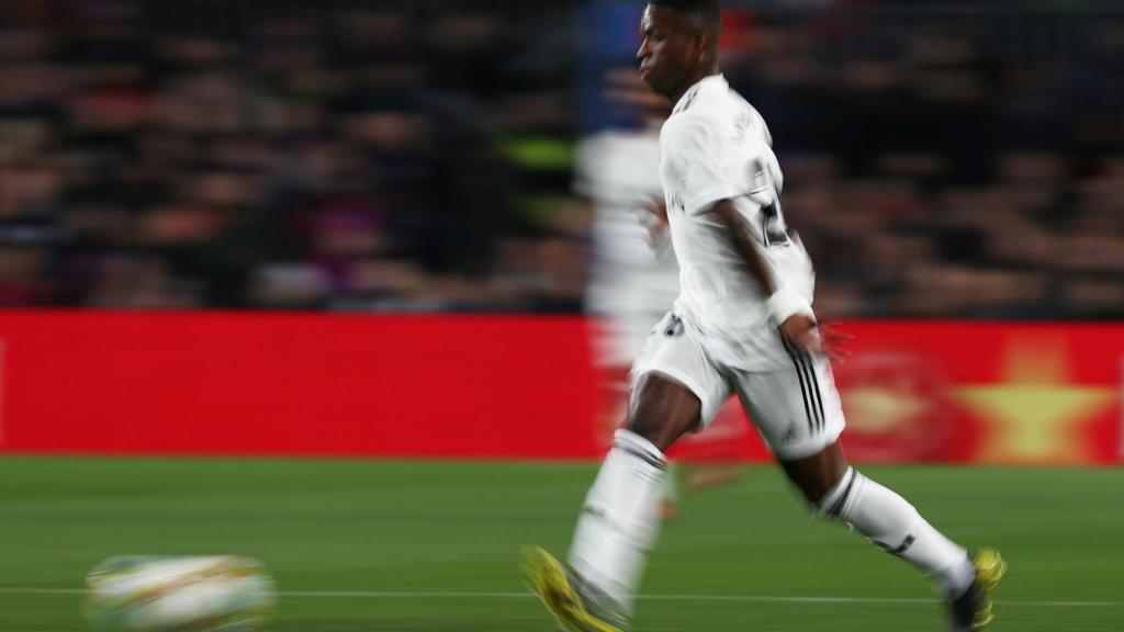 Pase de Vinicius ante el FC Barcelona