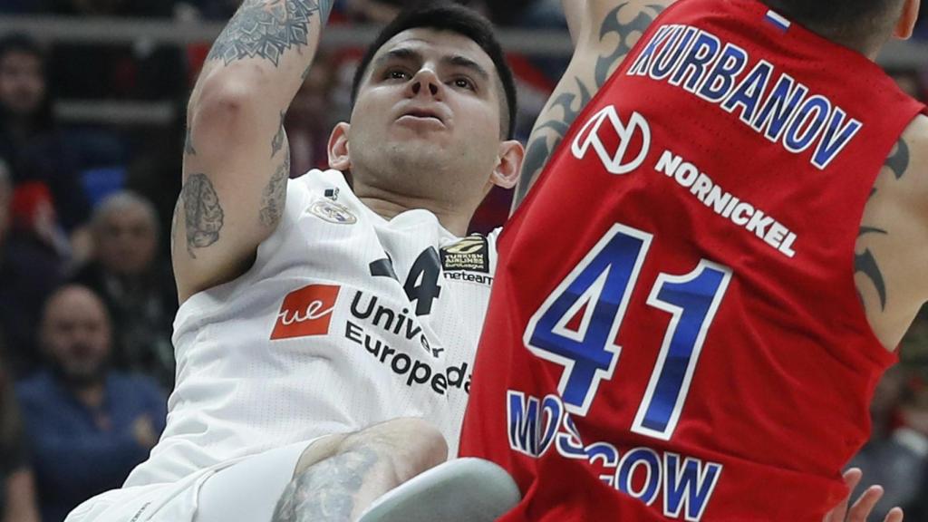 Deck lanza totalmente desequilibrado ante la defensa del CSKA