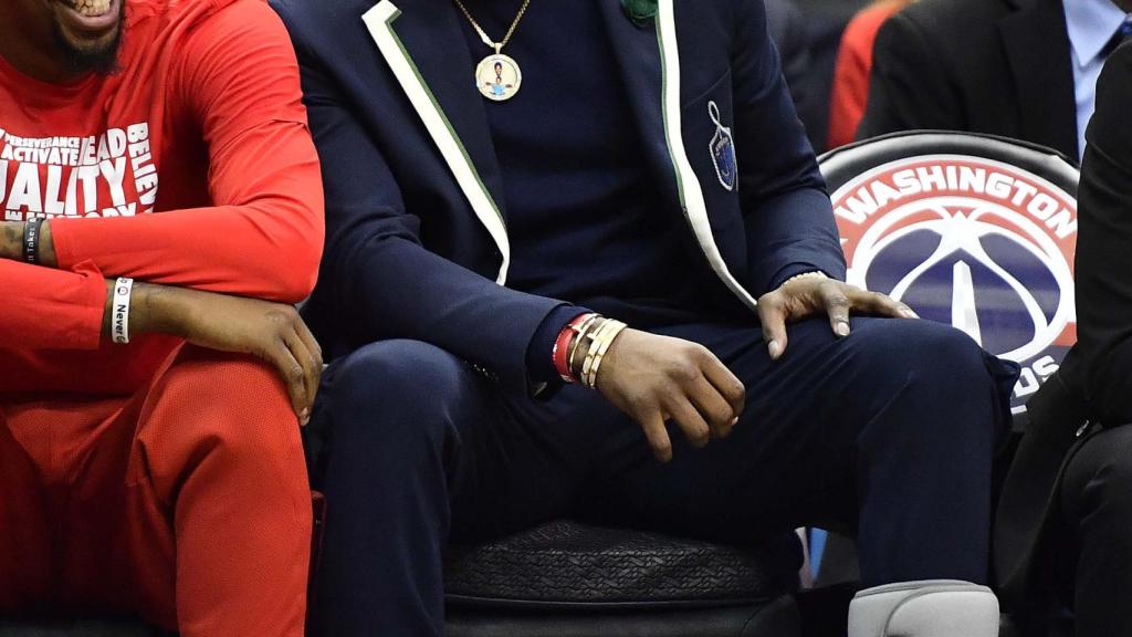 John Wall en el banquillo ante Pacers