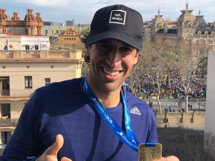 Raúl González tras participar en la media maratón de Barcelona. Foto: Twitter (@RaulGonzalez)