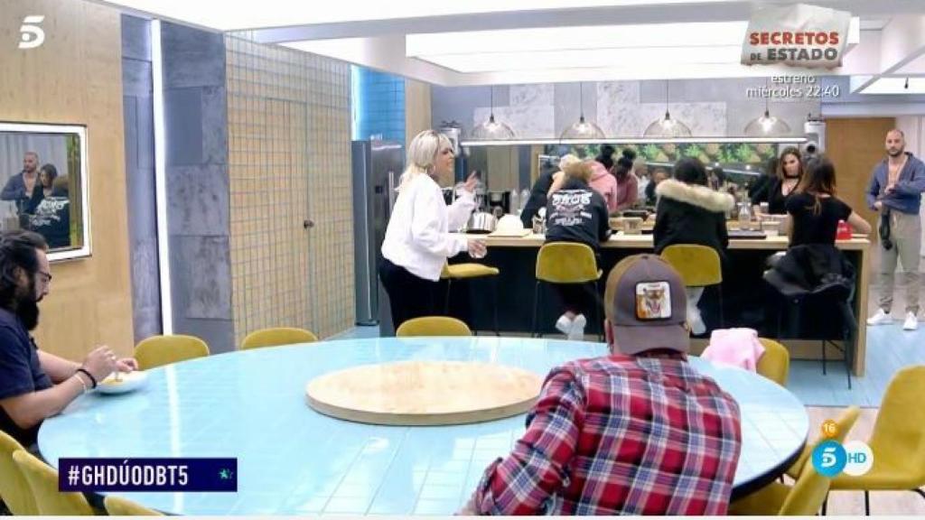 Kiko e Ylenia durante su enfrentamiento en la cocina.