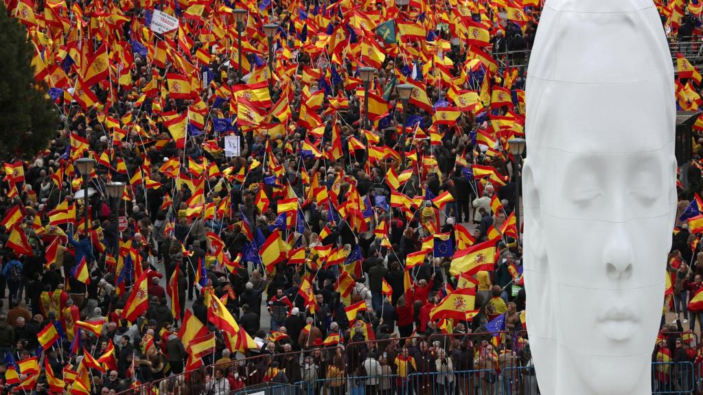 Multitudinaria concentración en Colón.