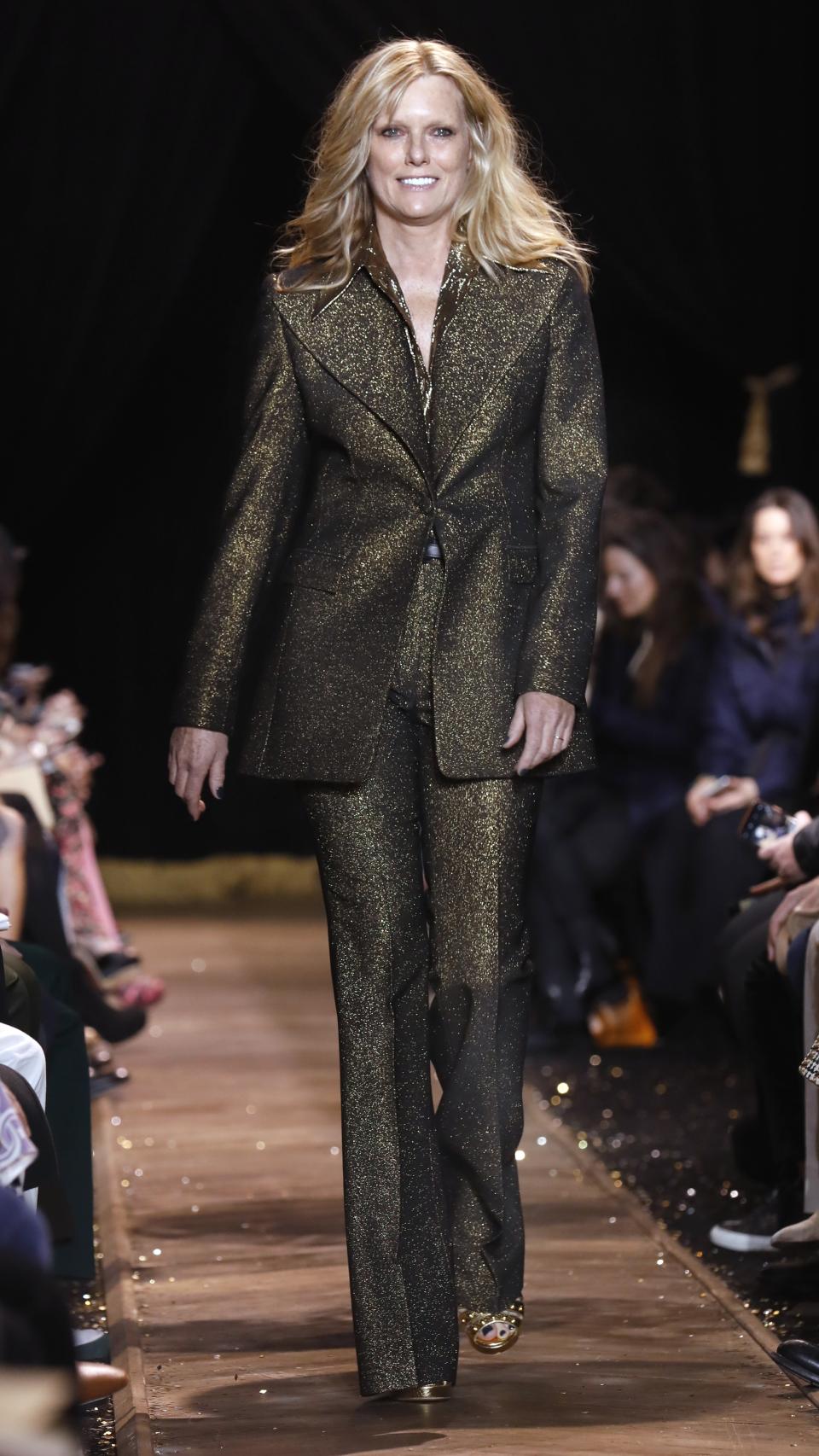 La última modelo del desfile de Michael Kors.