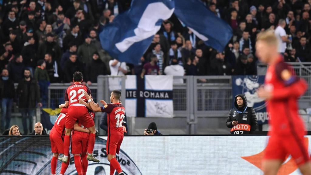 El Sevilla celebra el único gol del partido