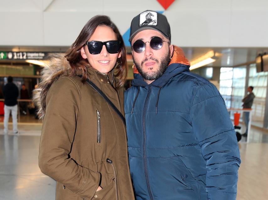 Irene Rosales y Kiko Rivera a su llegada a Madrid antes de entrar en la casa de Guadalix.