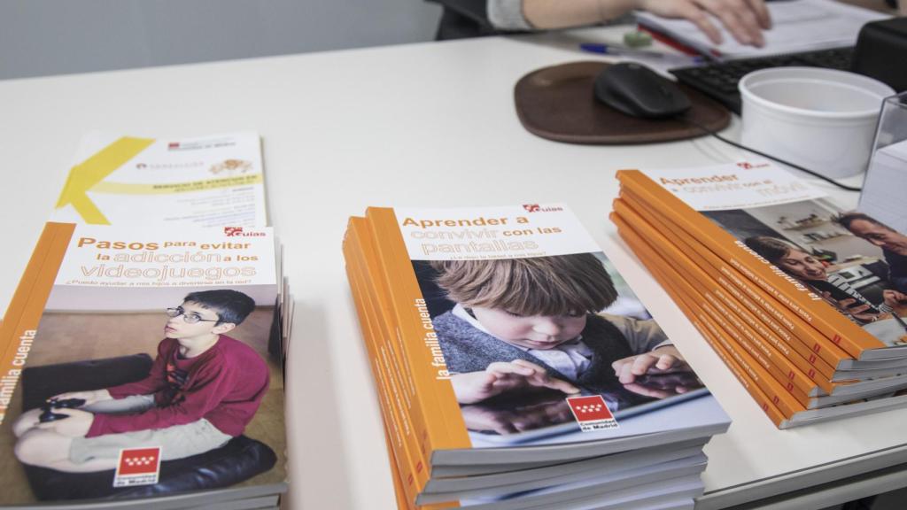 Folletos informativos en el Servicio.