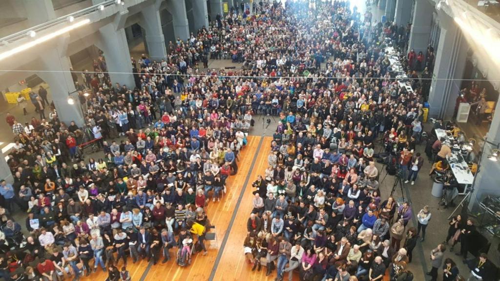 Aspecto de La nave de Villaverde durante el acto de carmena y Errejón.