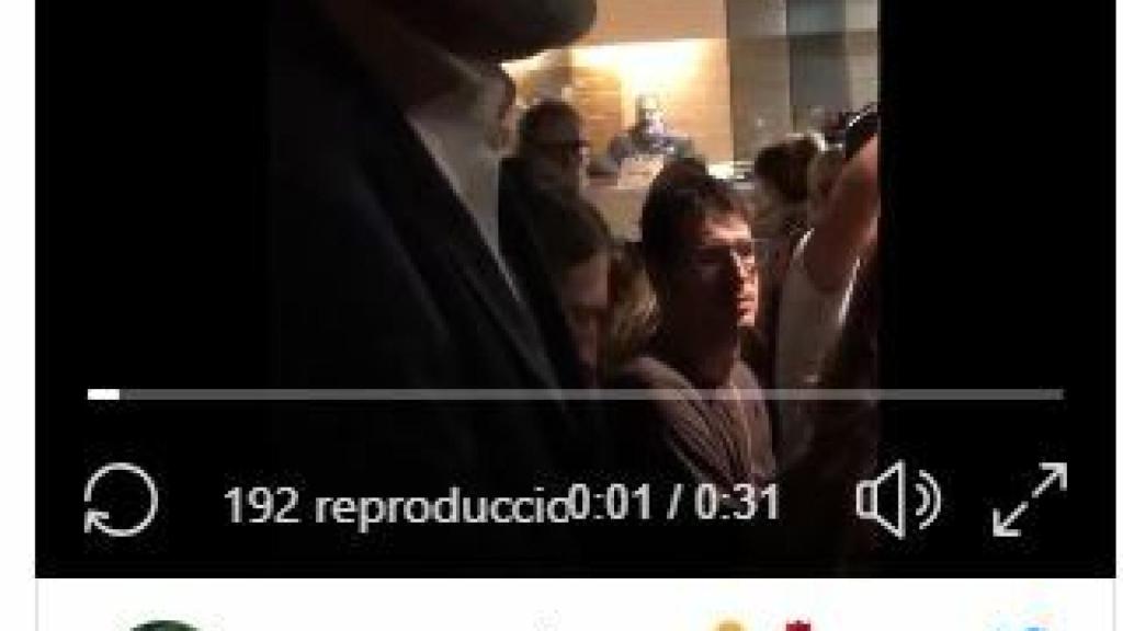 Rull, en la madrugada del 1-O en la Agencia de Residuos, dependiente de su Consejería.