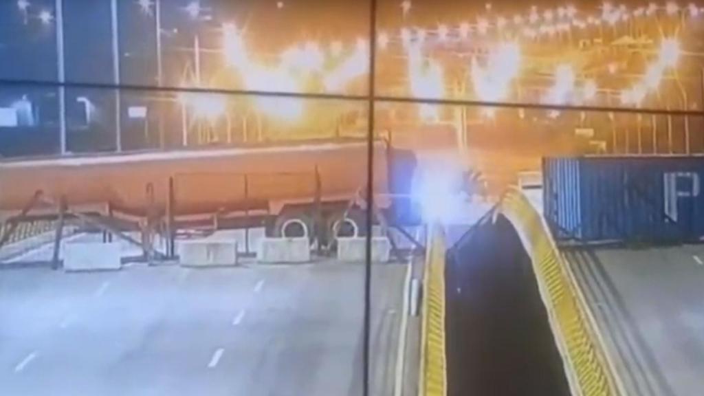 Uniformados ejecutan el plan de Maduro en el puente de Tienditas.