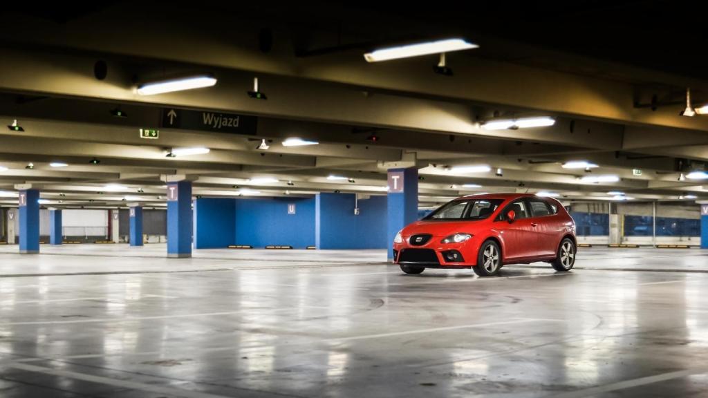 Imagen de un parking vacío.